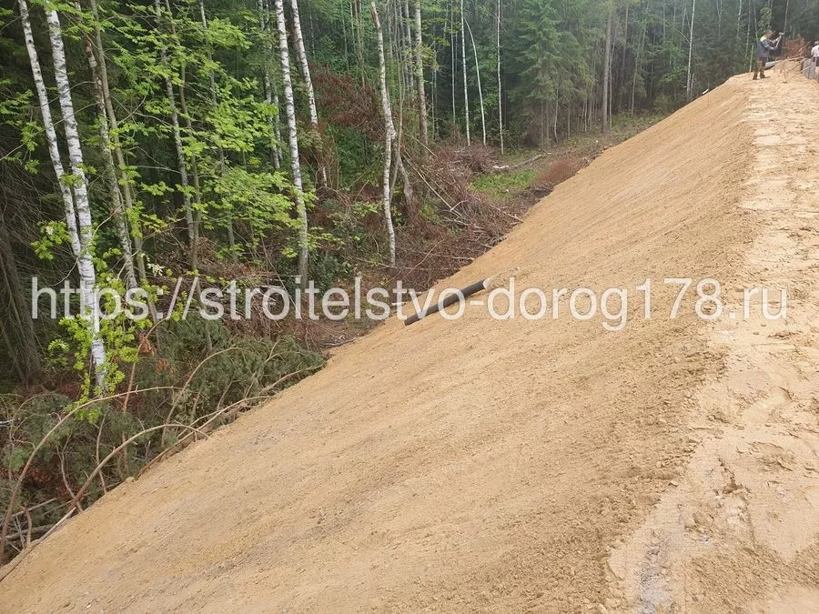 Озеленение откоса в Порошкино