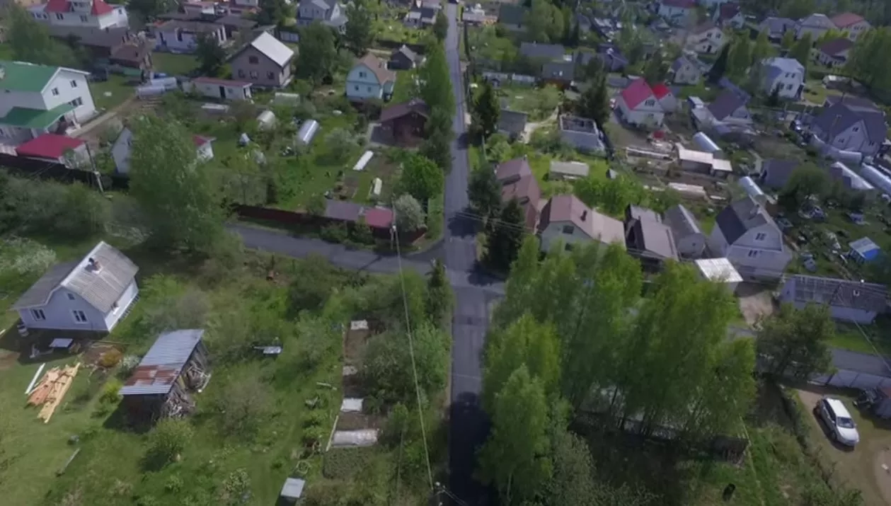 Укладка асфальтовой крошки. 1 км за два дня. Вид сверху.